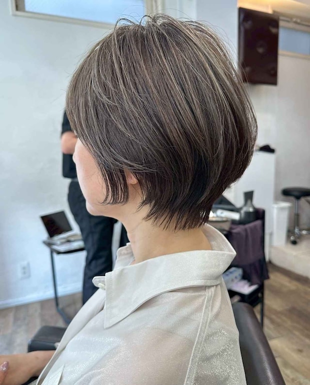 【40・50代】短いのに女っぽい♡ シルエットがかんわいぃ「丸みショートボブ」って？