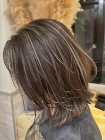 楽ちんでこんなにシャレるのーッ！？ 周りと差がつく【白髪ぼかしヘア】見つけた♡