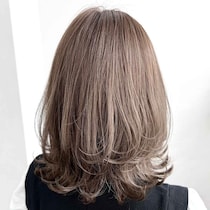 【40・50代のおすすめヘア】エッ、白髪ってこんな自然にぼかせるの──！？