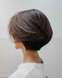 こういう髪型、求めてた！！【40・50代】短いのに女っぽ & 若見え♡「ふんわりショートボブ」