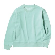 今月、出費ヤバすぎ！→【ワークマン】へGO！“1,500円”で買える「優秀トップス」