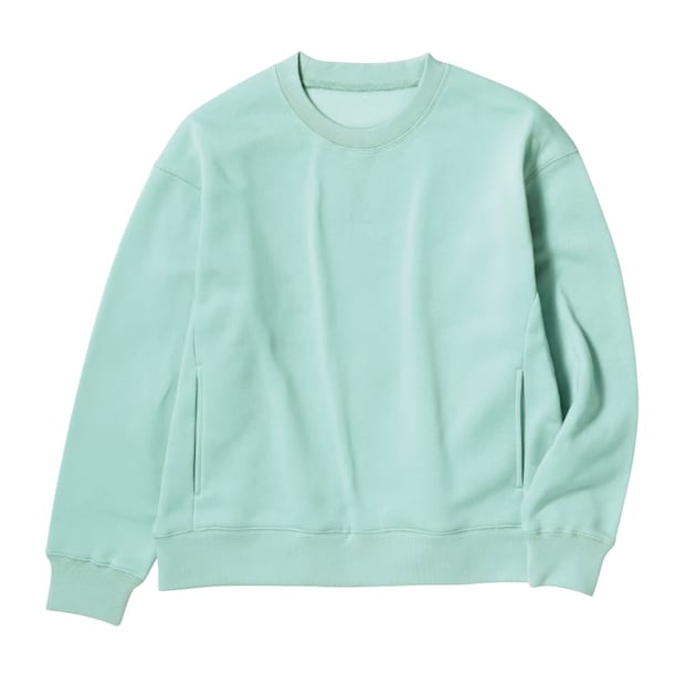 今月、出費ヤバすぎ！→【ワークマン】へGO！“1,500円”で買える「優秀トップス」