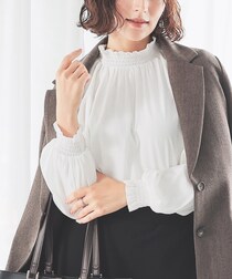「着込みすぎて着膨れ」→ 回避！【ハニーズ】40・50代の相棒♡「裏起毛ブラウス」