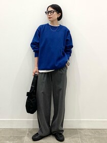 【GUの濃ブルー】がセンス良い！ 40・50代が即こなれる「トップス着回しコーデ」