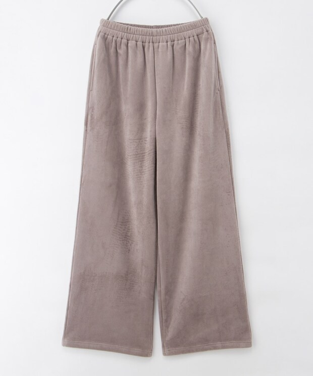 【ハニーズの新作ボトムス】が優秀！「裏フリースであたたかい」「スタイルアップも叶う」