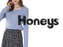 【ハニーズのブルー】でマンネリを解消！ 40・50代に似合う♡「着映えトップス」