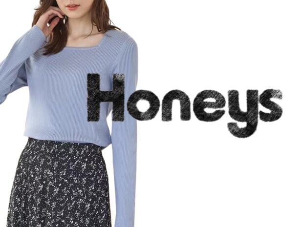 【ハニーズのブルー】でマンネリを解消！ 40・50代に似合う♡「着映えトップス」