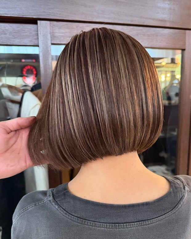 楽ちんなのに、こんな垢抜け！？【40・50代】が真似したい♡「白髪ぼかしヘア」