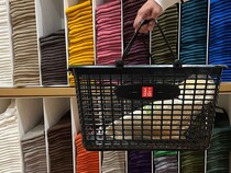 「何色買うか迷う」→ 安定にこの色！【ユニクロ】大人の即戦力♡「黒アイテム」