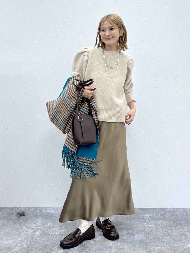 大人は白より断然“アイボリー”かも！【studio CLIP】40・50代に似合う「こなれトップス」