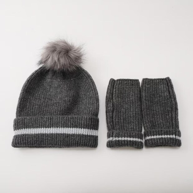 冬のファッション小物 →【ニトリのN+】にあります♡ 一点でオシャレに！「おすすめアイテム」