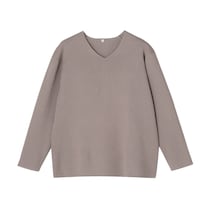 「今月、出費ヤバい！」→【ワークマン】なら1,500円で「優秀トップス」買えます！