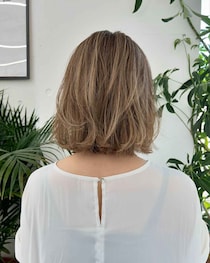 白髪ぼかしも◎でこんなにオシャレ！？【40・50代】が参考にしたい♡「こなれボブ」