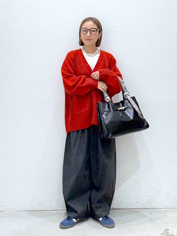 「赤は派手だから似合わない」→ 諦めないで!【LEPSIM】40・50代の「おすすめアイテム」