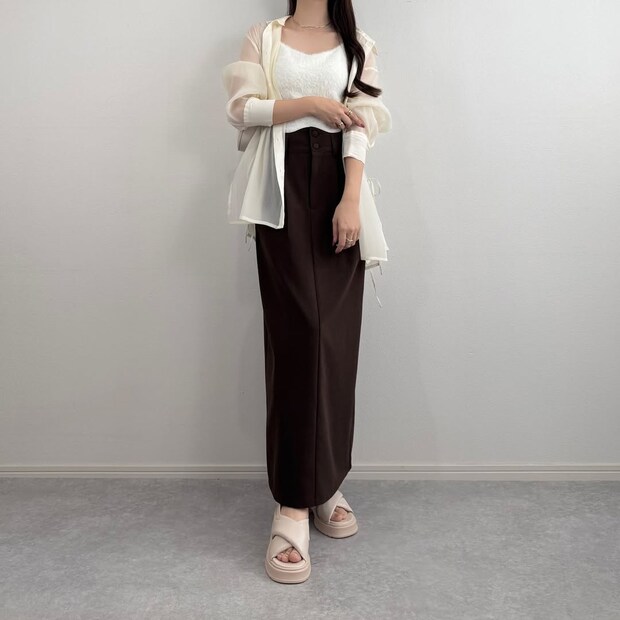 【しまむらのブラウン】が超可愛い! 大人の体型カバーに♡「細見えスカート」