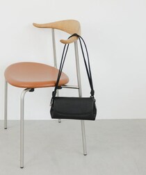 実は“ただのバッグ”じゃないんです！【グローバルワーク】大人の1軍♡「お財布バッグ」