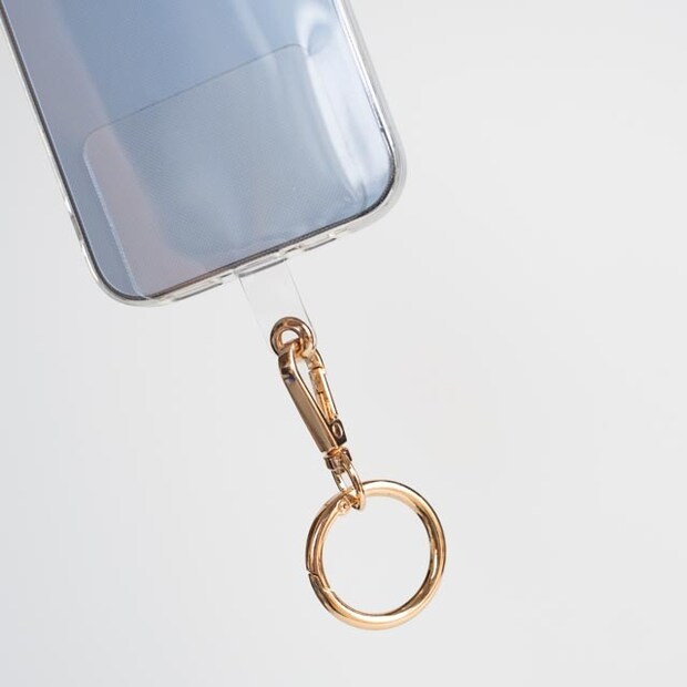 これ110円で買えるの！？【セリア】“スマホ迷子”を防止！「便利グッズ」