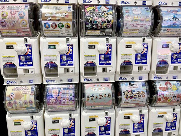 か、か、かんわいいぃぃぃ♡【ガチャ】全コンプしたくなる！「お菓子ガチャ」