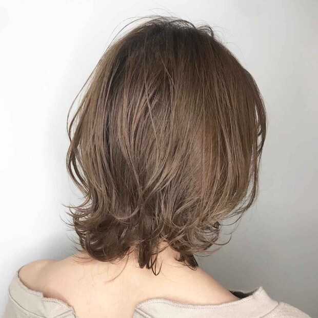 【40・50代おすすめヘア】脱マンネリ！ ウルフすぎない「プチウルフ」が推せるーッ♡