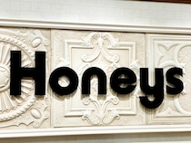 「くたくたアウター」はもう卒業！【ハニーズ】40・50代に似合う♡「サマ見えコート」