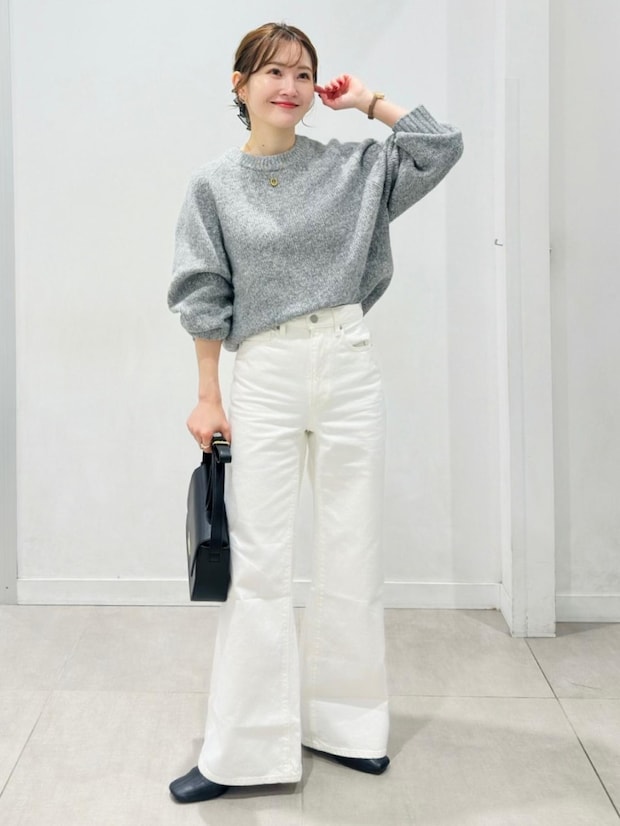 買い足すなら『白色』一択！【GU】40・50代が即こなれる「ジーンズ着回しコーデ」