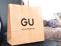 40・50代コーデに【GUのネイビー】！ 穿くだけでオシャレ♡「きれい見えボトムス」