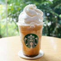 もっと早く知りたかった（涙）【スタバ】次マネしたい♡「フラペカスタム」