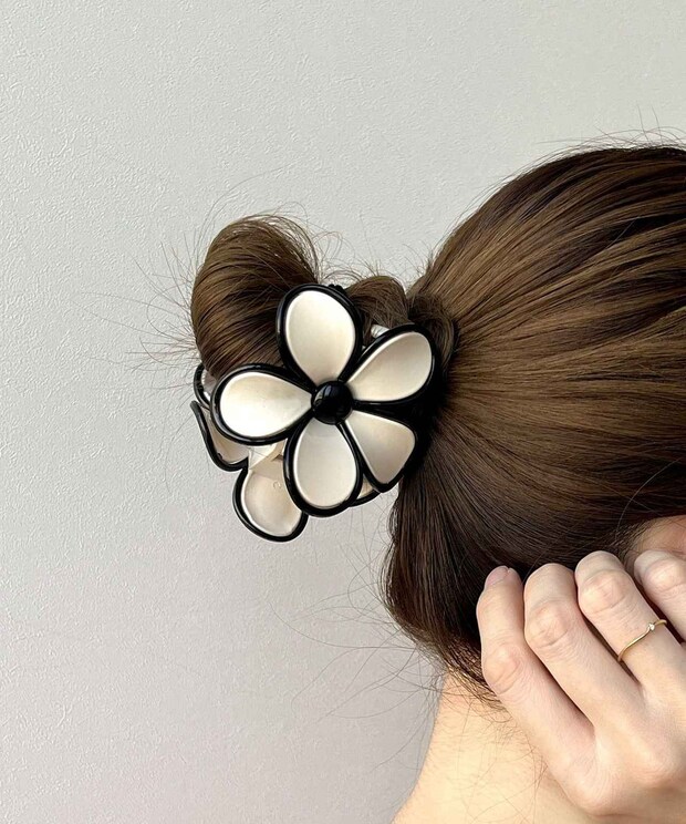 待ってた！ 待ってたぁぁぁあッ！【3COINS】挟むだけでこなれる♡「新作ヘアアクセ」