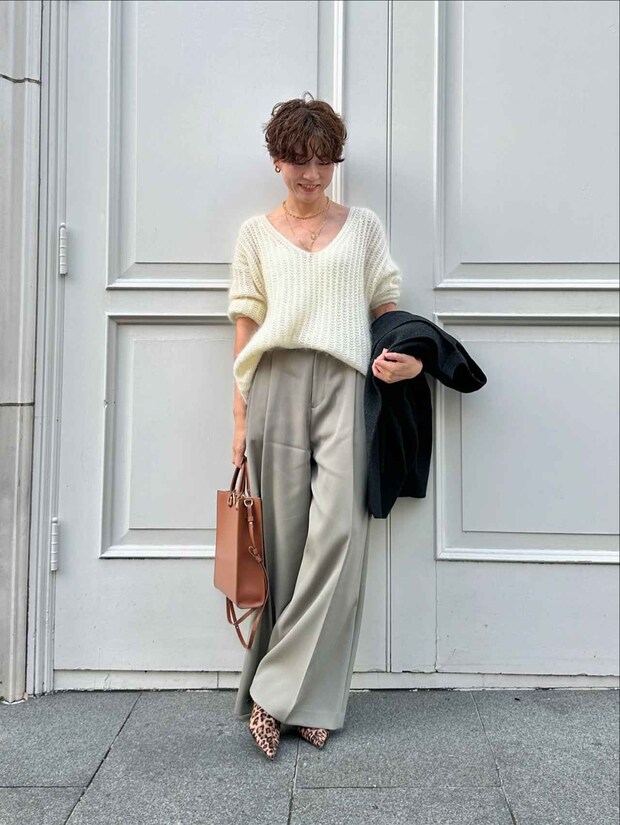 【ワイドパンツ】どう穿けばいい? 40・50代が参考にしたい「サマ見えコーデ」