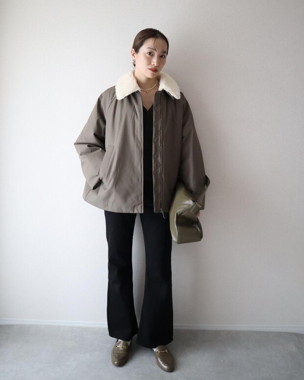 「着まわしもできる」「万能!」【ユニクロ】マニアの「買ってよかったアイテム」って?