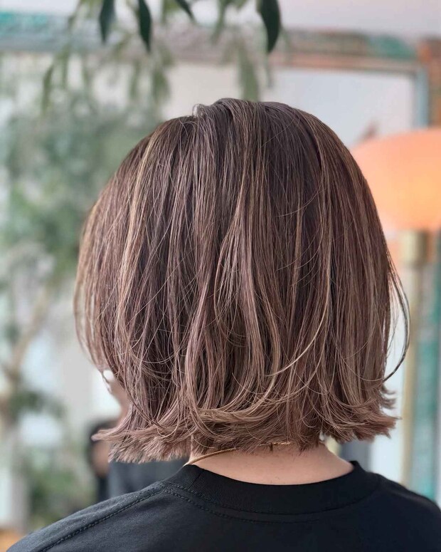 【40・50代】“昭和ヘア脱却”ならコレ!! 白髪もぼかせてシャレる♡「ハイライトボブ」