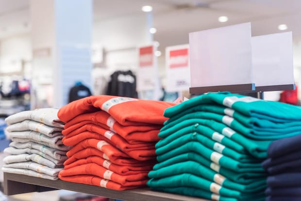 売上は増えても心は限界。「私、上客でしょ？」店員を独占し、他の客を追い返すマダム。店員が下した決断は