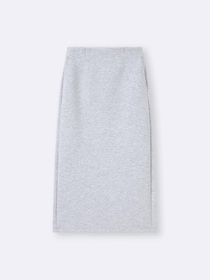 40・50代の楽ちんオシャレに！【GU】セットアップでも使える♡「優秀スカート」