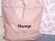 荷物がしっかり入る「上品バッグ」→【ハニーズ】に売ってた！