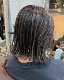 普通ボブより、コッチかもーー！【40・50代】白髪ぼかしもオシャレも叶う♡「ハイライトボブ」