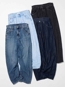 【ユニクロ】の『バギーカーブジーンズ』どう穿く？ 大人が即試したい「おしゃ見えコーデ」