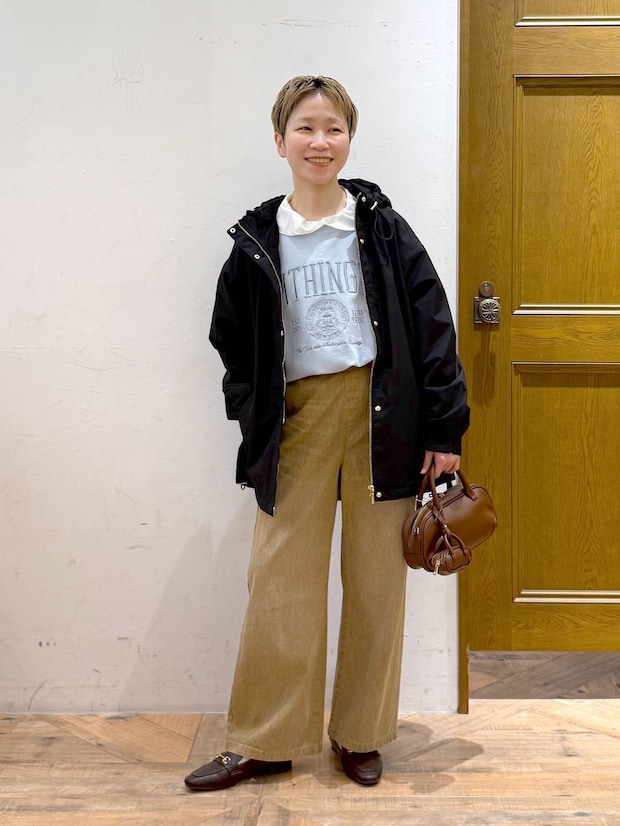 青より“ベージュ系”が良いかも！【グローバルワーク】40・50代の冬 → 春に♡「ジーンズコーデ」