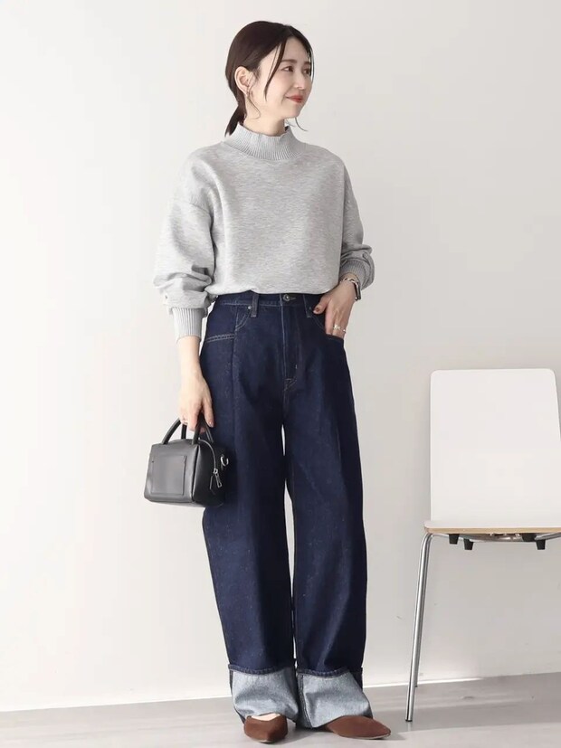 大人は淡い色より“濃い色”!【AMERICAN HOLIC】まるっと真似したい!「ジーンズコーデ術」