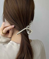 プチプラなのに、このキチンと感！！【3COINS】の「パール風ヘアアクセ」が推せるーーッ♡