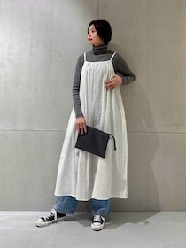 【無印良品のワンピ】が着回し力100点！ 40・50代がマネしたい♡「おしゃれコーデ」