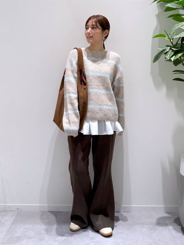 ワイドより“この形”かも！【グローバルワーク】40・50代コーデがシャレる♡「フレアパンツ」