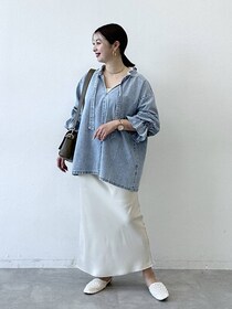 「カジュアルすぎ」が苦手な40・50代に！【LEPSIM】キレイめにも着られる「デニムブラウス」