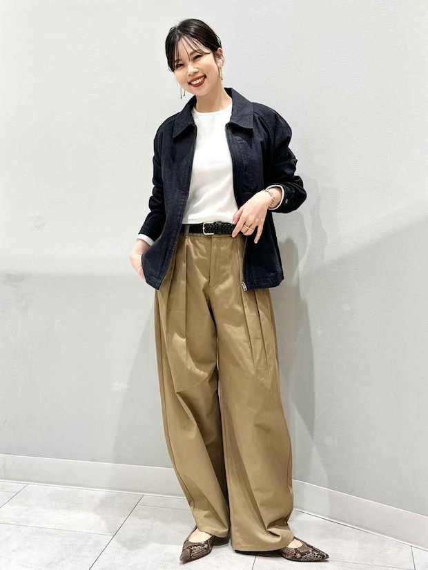 今年も待ってましたーーッ！【GU】40・50代に似合う「注目チノパンツ」