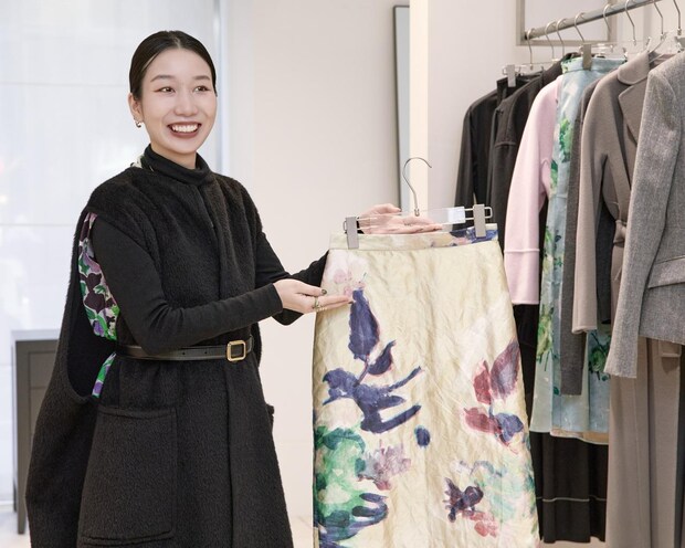 「STAFF OF THE YEAR 2025」グランプリに輝いた【トゥモローランド】カリスマ店員仁藤さんって？