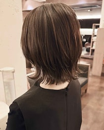 「なんか野暮ったい」→ ちょい切るだけで解決！【40・50代】に推したい♡「レイヤーヘア」