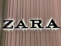 「無難コーデ」に1点投入！【ZARA】大人がシャレる♡「レオパ柄小物」