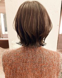 “きちんと見え”と“こなれ”の良いトコどり！？【40・50代】にドンピシャ♡「軽めプチウルフ」
