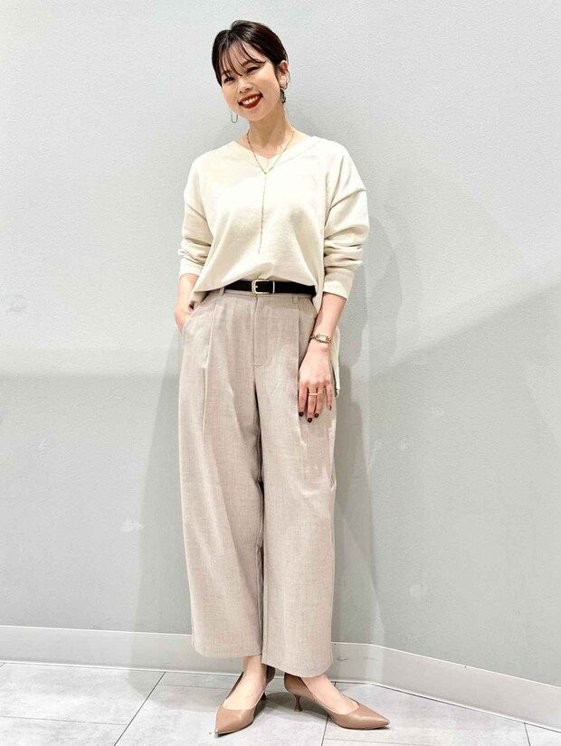 【GUワイドパンツ】どう穿くのがオシャレ?→ 今すぐお手本にしたい「40・50代向けコーデ」