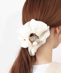 550円以下でこの可愛さ！？【3COINS】大人が狙いたい♡「パール風ヘアアクセ」