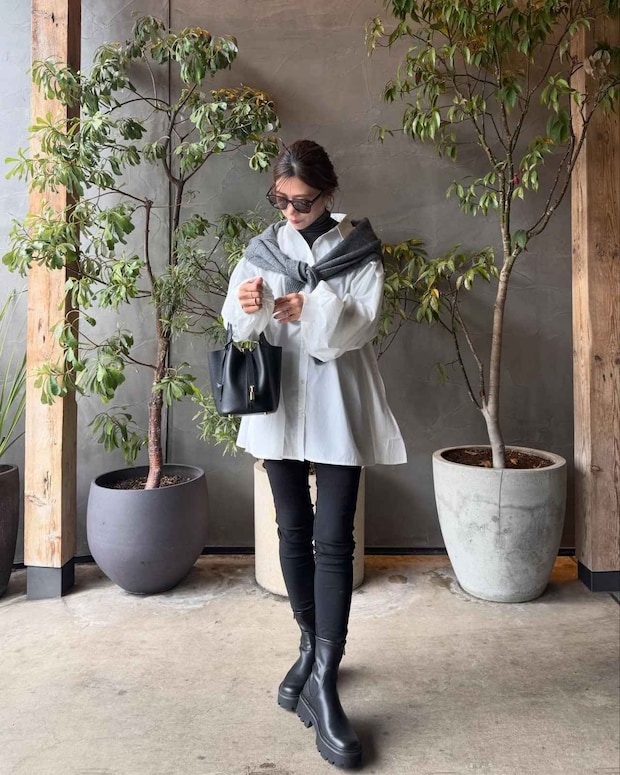 結局「モノトーン」が好き♡【ユニクロ】大人が春に真似したい！「サマ見えコーデ」